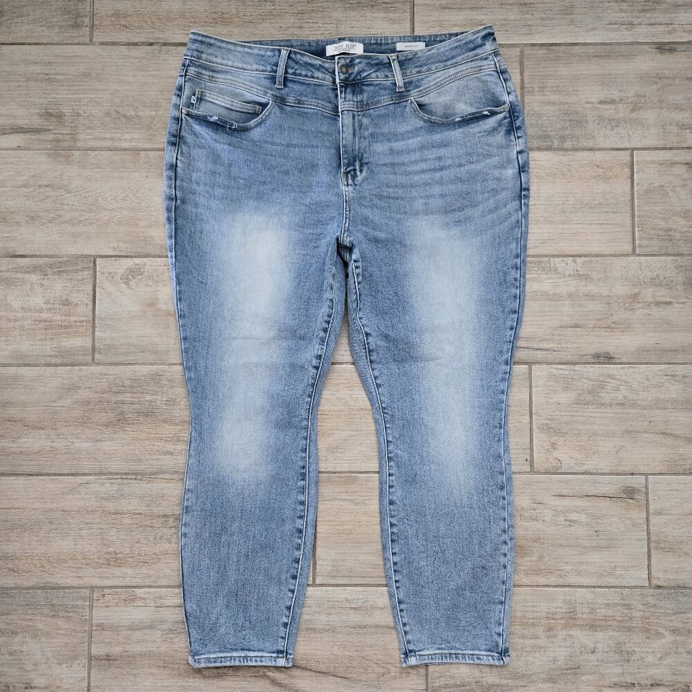 Judy Blue Skinny Fit Jeans Women's JB88244 Plus Everyday Shaping Stretch 24W